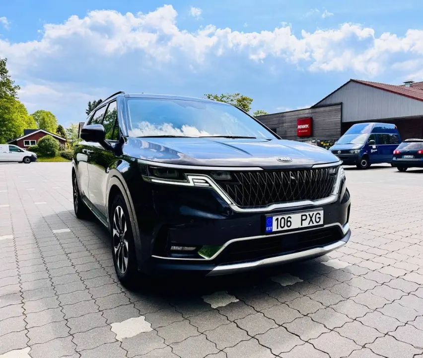 KIA Carnival Limousine in Krakow